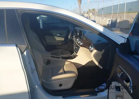 2018 Mercedes-Benz Cla 250 4Matic из США, поврежденный, VIN WDDSJ4GB2JN606026